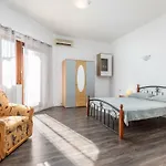 Nikola * بولا